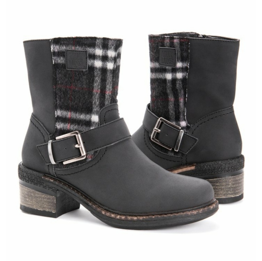 Brand new Muk luks size 7